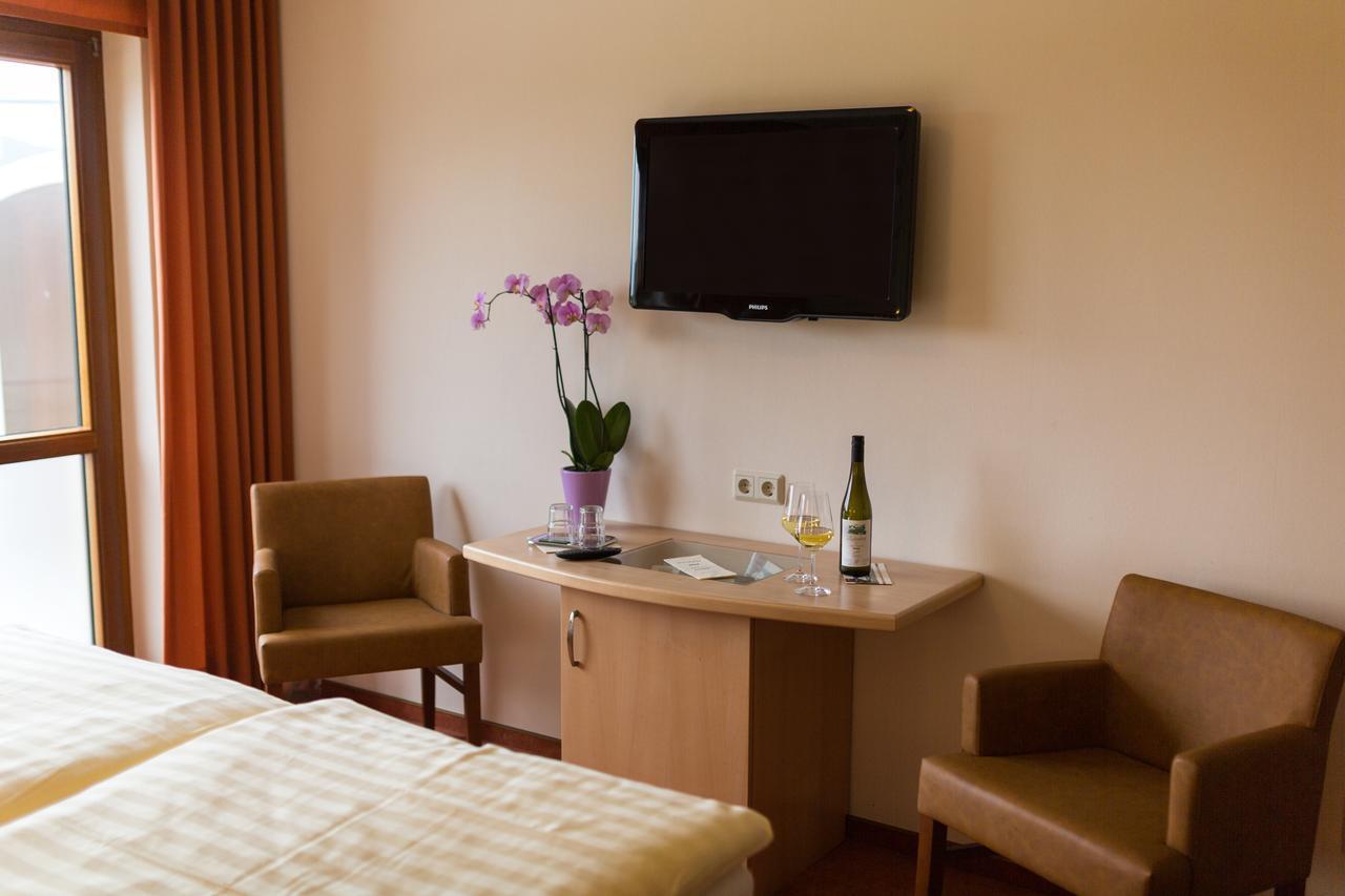 Hotel Zehnthof Ürzig Zewnętrze zdjęcie