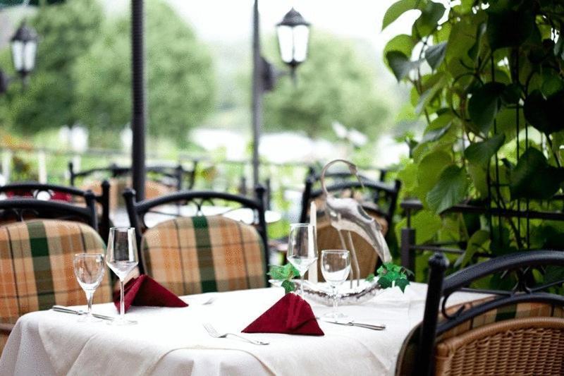 Hotel Zehnthof Ürzig Zewnętrze zdjęcie